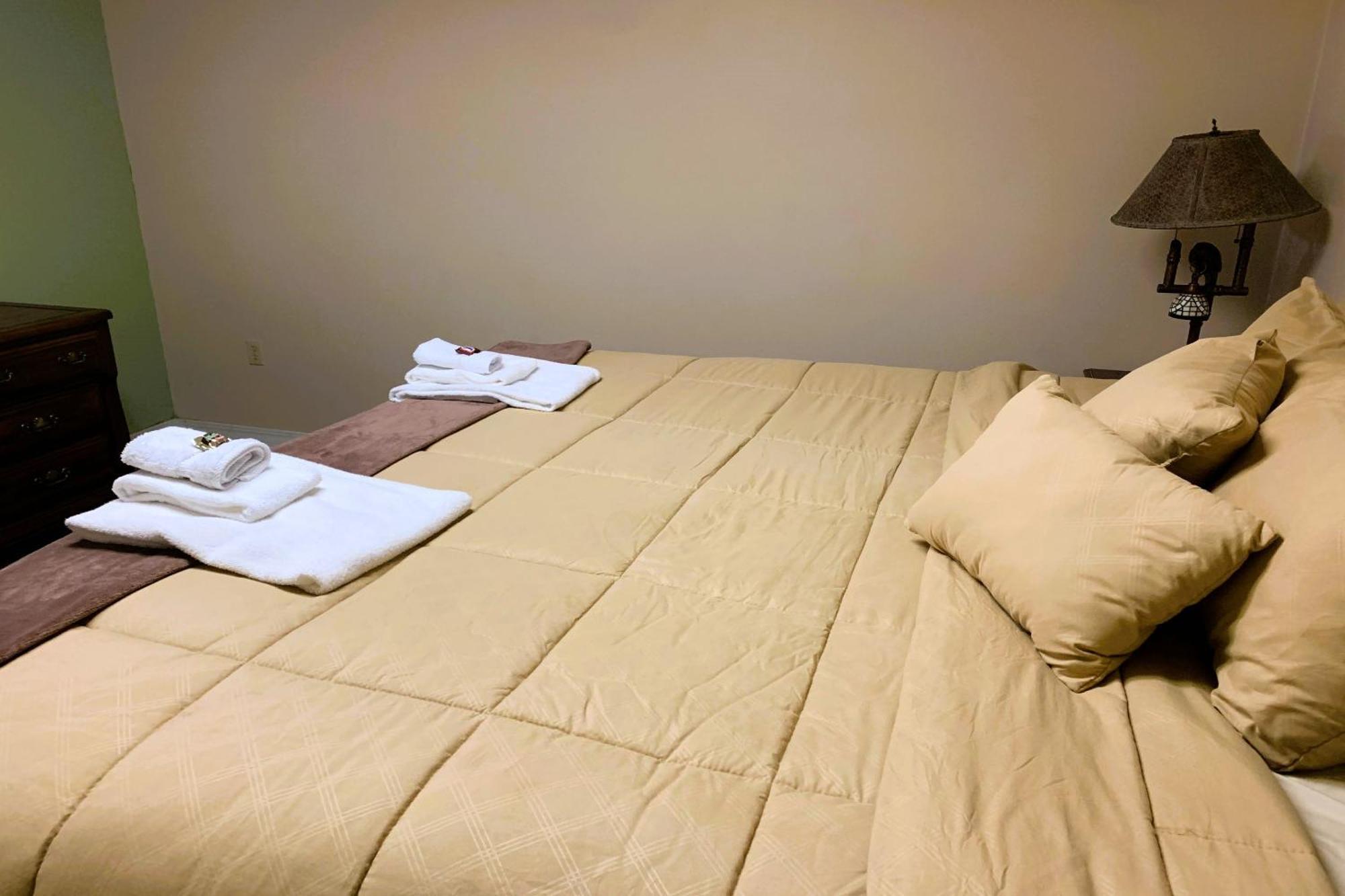 Love Hotels St John River By Oyo At Fort Kent Me Saint John Plantation Екстер'єр фото