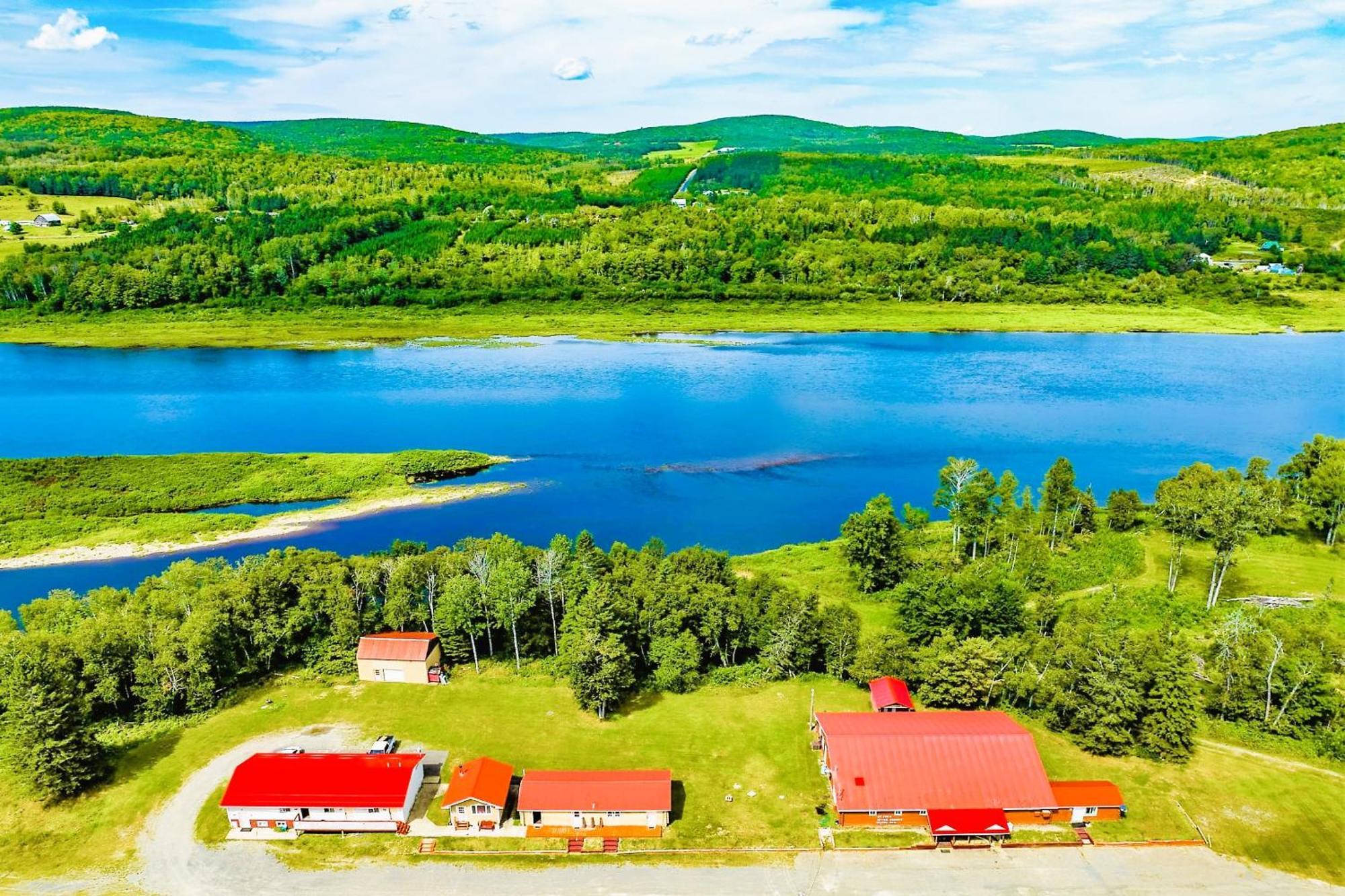Love Hotels St John River By Oyo At Fort Kent Me Saint John Plantation Екстер'єр фото